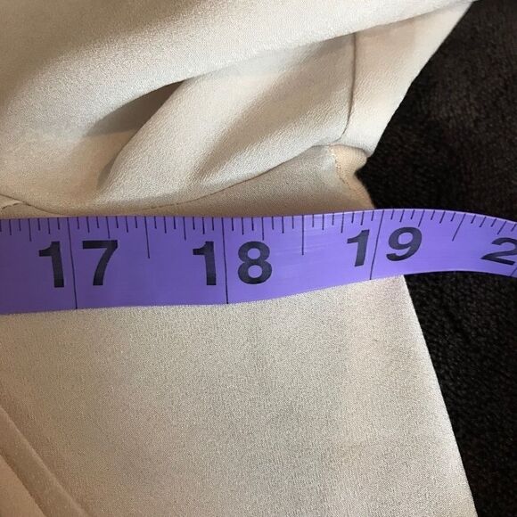 Light Pink Short Sleeve Blouse - Picture 8 of 8